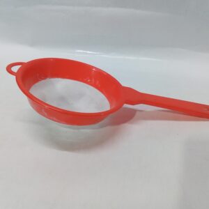 PLASTIC TEA AND COFFEE STRAINER
