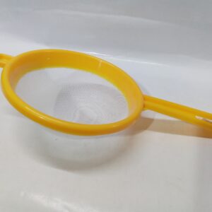 PLASTIC JUICE AND SOUP STRAINER