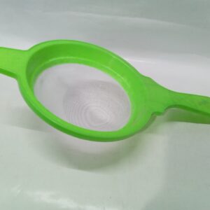 PLASTIC JUICE AND SOUP STRAINER