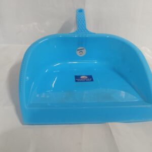 plastic dustpan