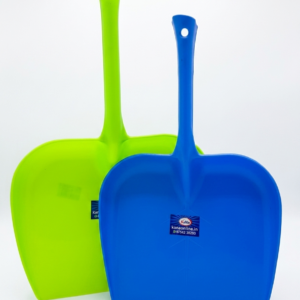 plastic dustpan