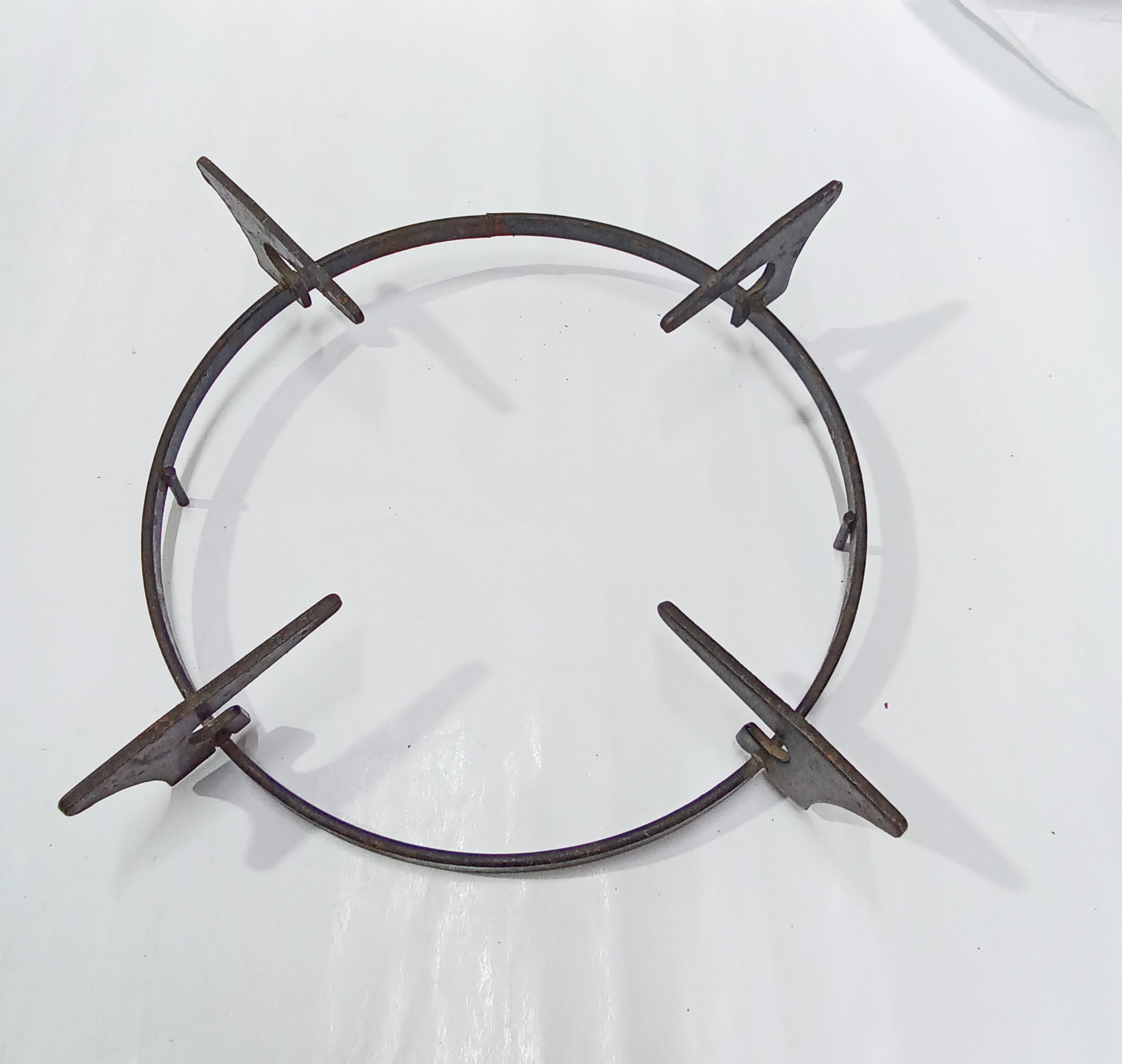 GLASS TOP STAND