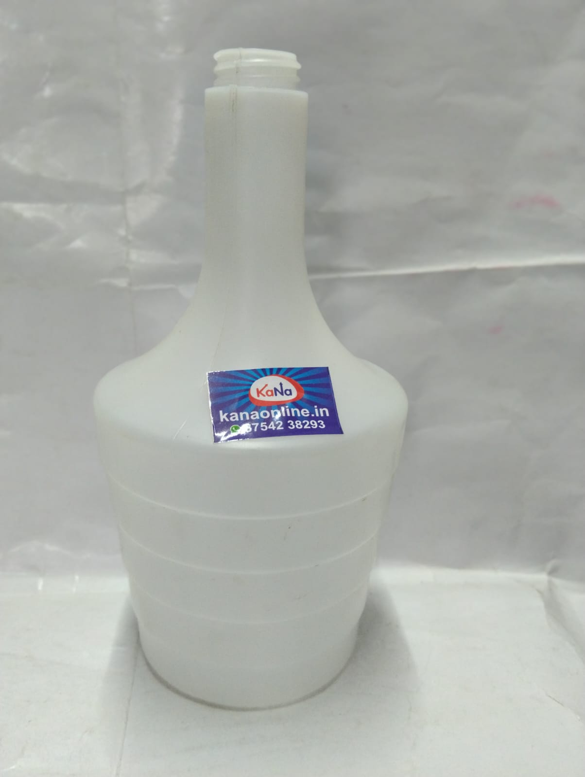Plastic Spray Bottle - Image 3