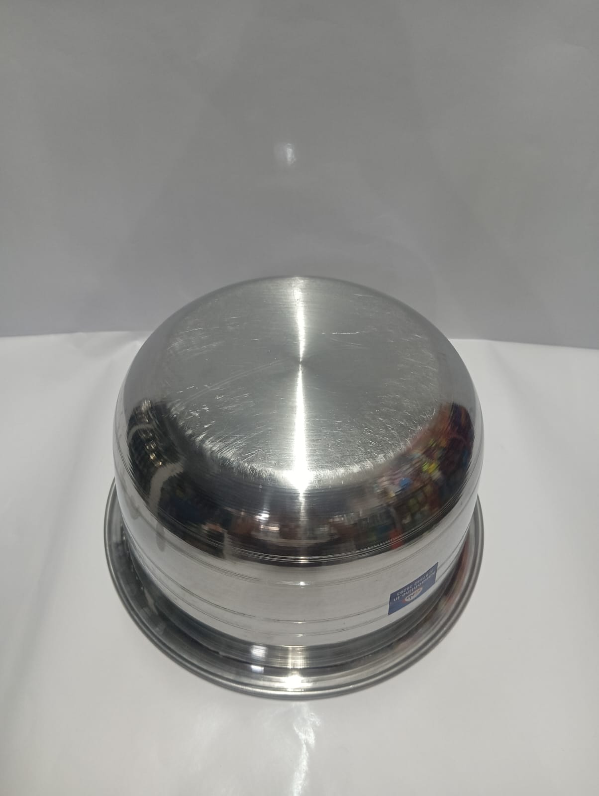 Premium High-Polish Aluminum Vaana - Image 3