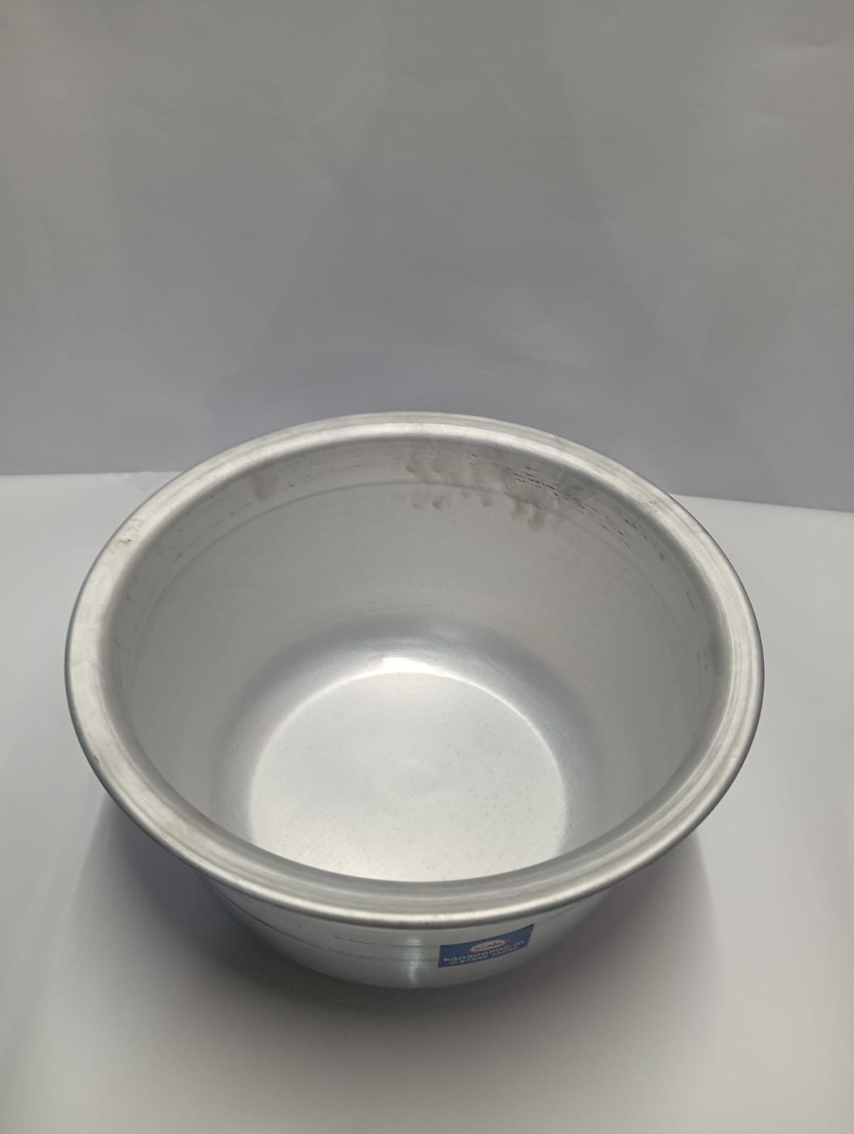 Premium High-Polish Aluminum Vaana - Image 6