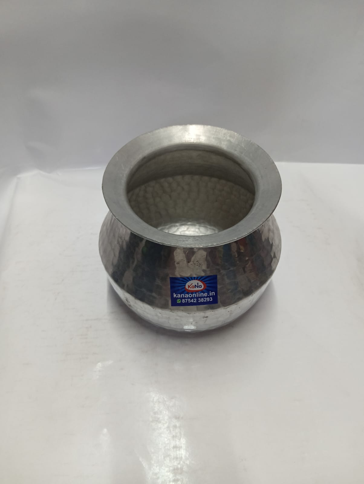 Traditional Hammered Aluminium Deksha - Image 3