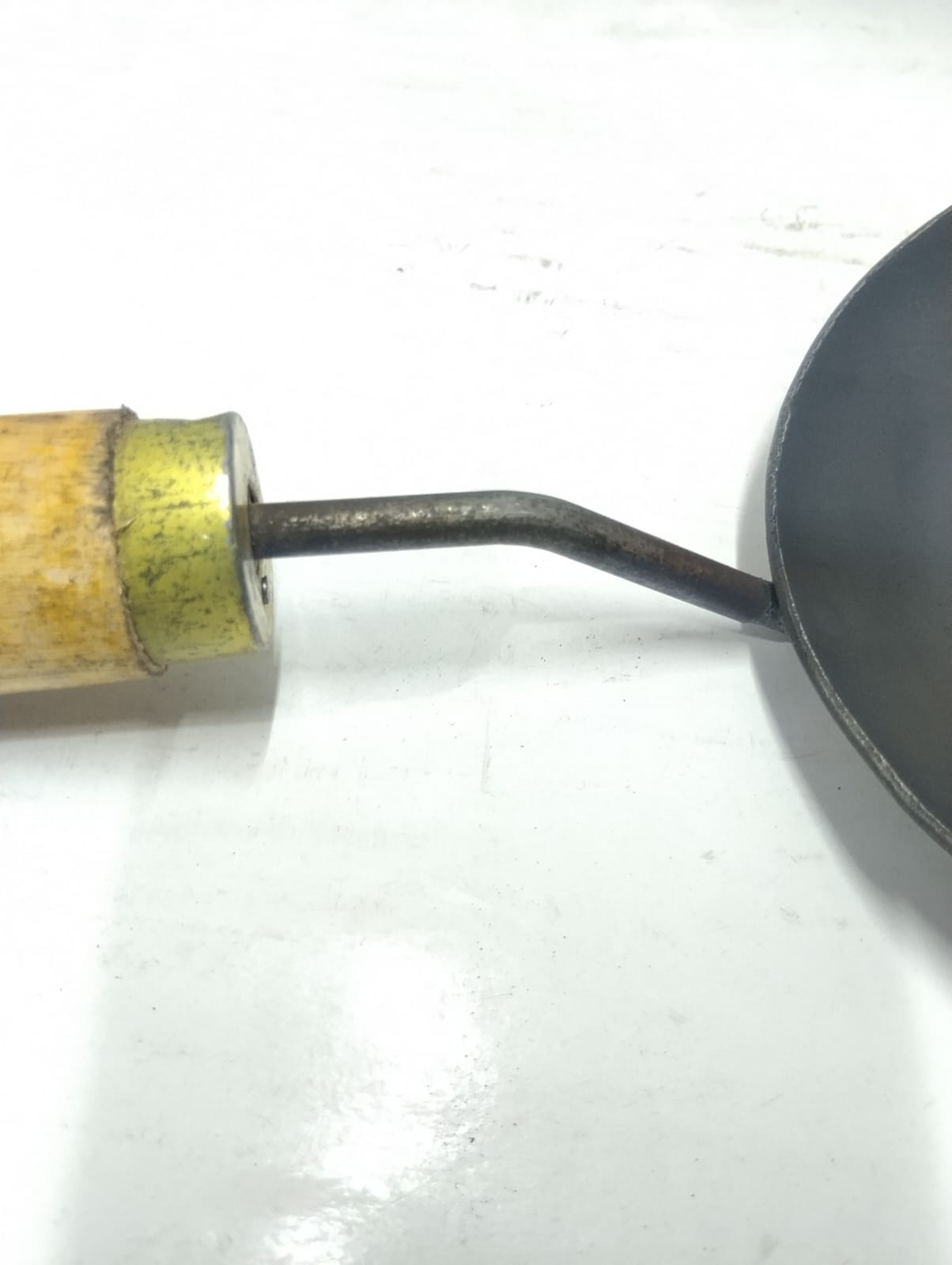 Iron Tadka Pan with Wooden Handle - Image 3