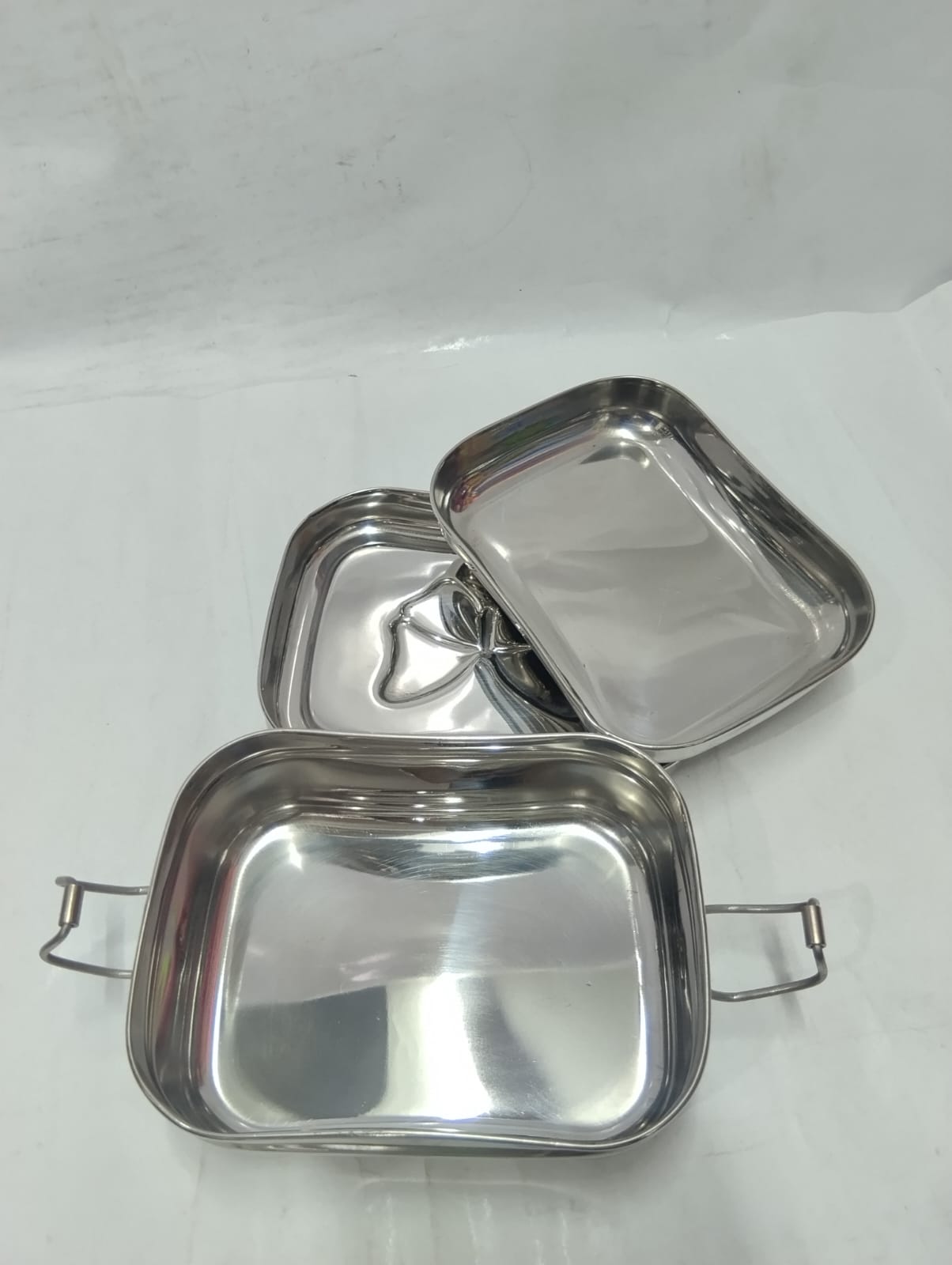 Premium Butterfly-Embossed Stainless Steel Lunch Box - Image 3